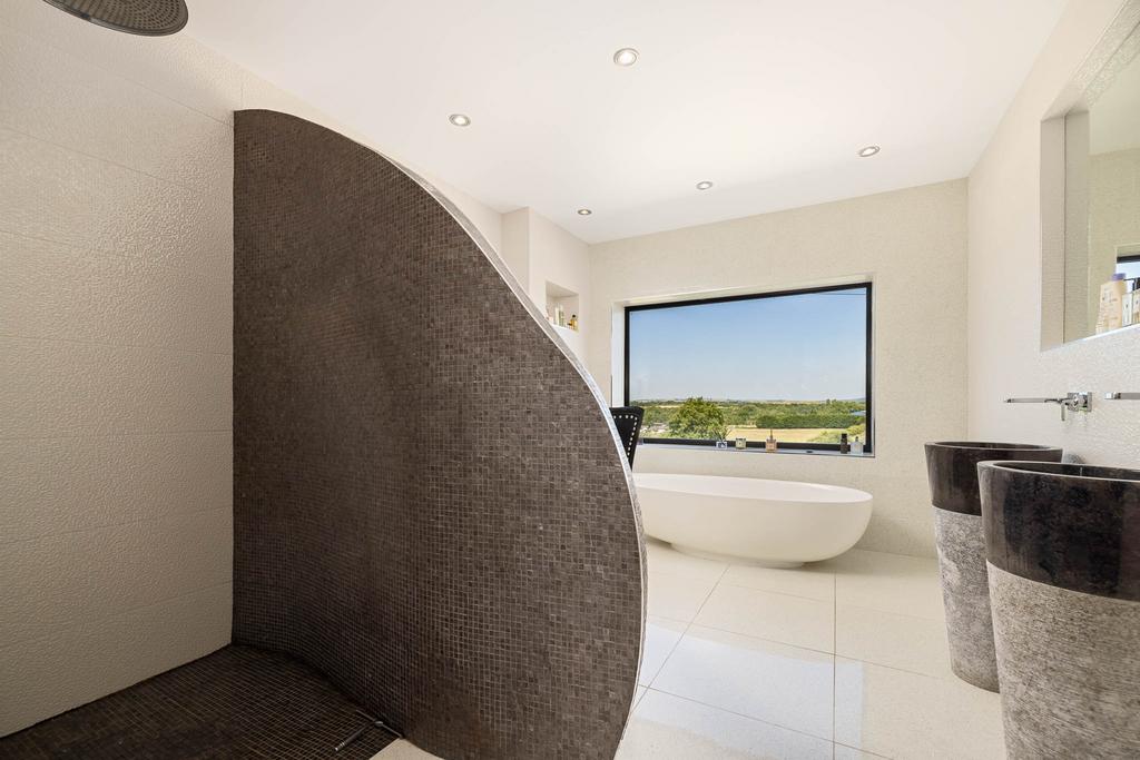 20230615-1102 Highfields Farm, Moss Hall Road, OL1