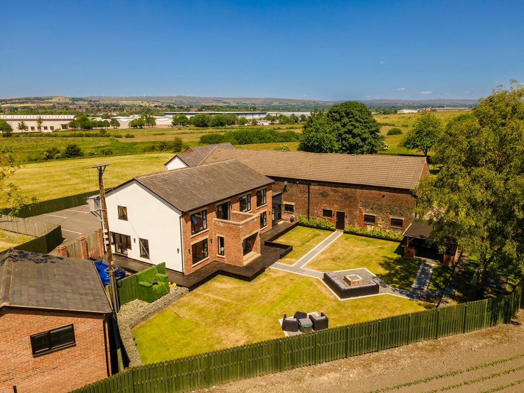 20230615-1316 Highfields Farm, Moss Hall Road, OL1