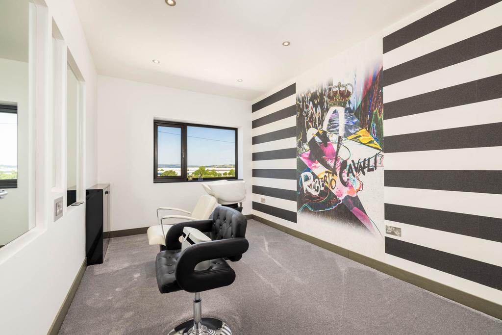 20230615-1109 Highfields Farm, Moss Hall Road, OL1