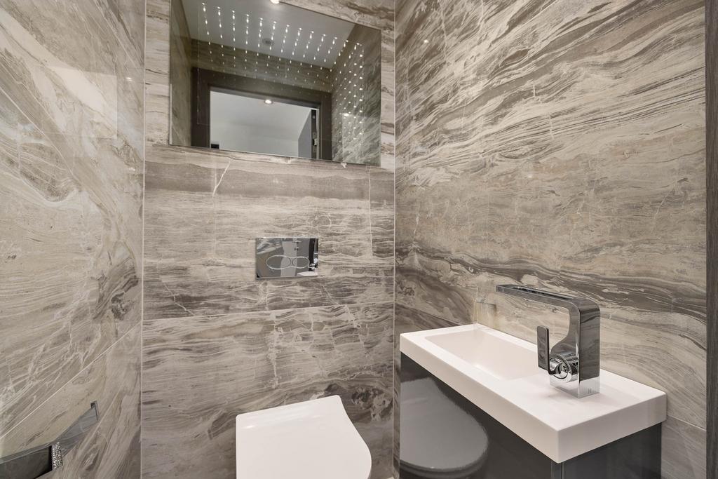 20230615-1119 Highfields Farm, Moss Hall Road, OL1