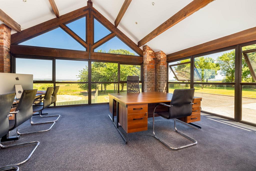 20230615-1332 Highfields Farm, Moss Hall Road, OL1