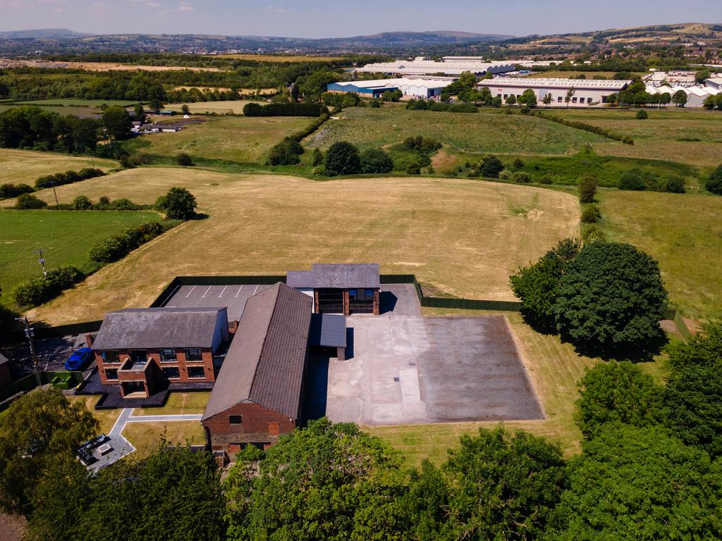 20230615-1323 Highfields Farm, Moss Hall Road, OL1