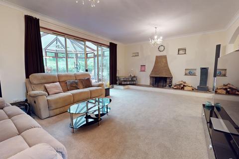 5 bedroom detached house for sale, Selling Court, Selling, FavershamME13 9RJ