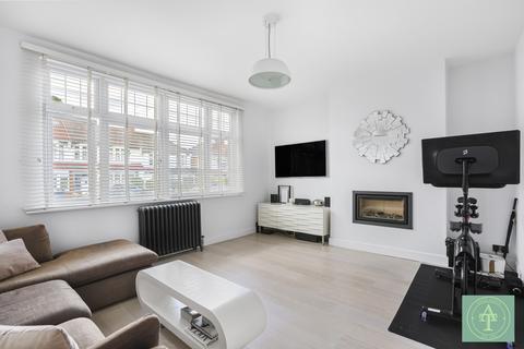 44 Borden Avenue, Enfield, EN1 2BY