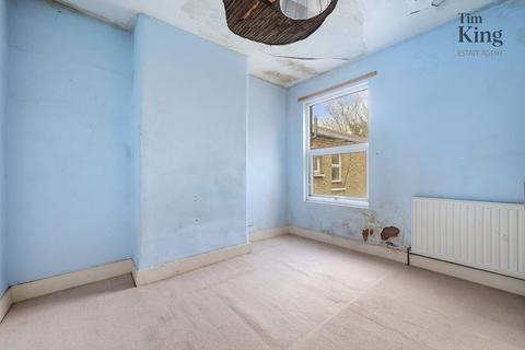 38 Theydon Street, Walthamstow, London, E17 8EL