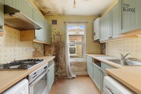 38 Theydon Street, Walthamstow, London, E17 8EL