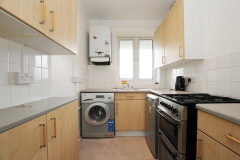 2 bedroom flat to rent, Stoke Newington Church Street, Stoke Newington