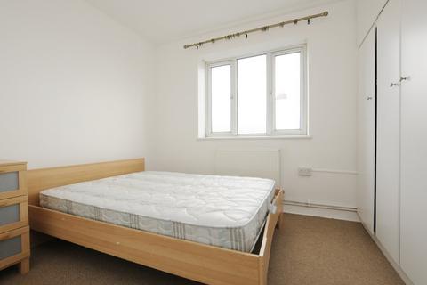 2 bedroom flat to rent, Stoke Newington Church Street, Stoke Newington