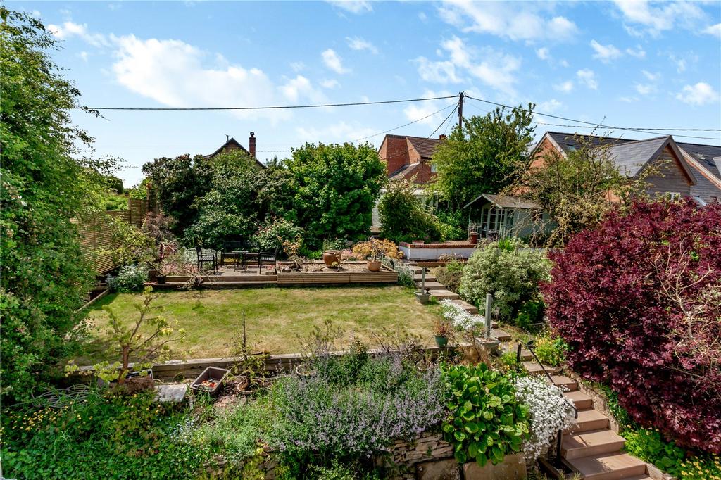Albion House, Skillington, Grantham, Lincolnshire, NG33 3 bed detached house for sale £595,000