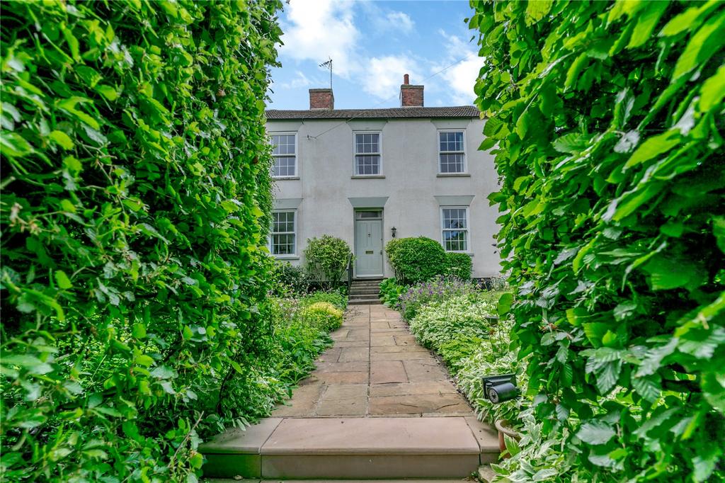 Albion House, Skillington, Grantham, Lincolnshire, NG33 3 bed detached house for sale £595,000
