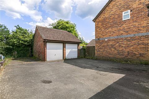 10 Derwent Close, Feltham, TW14 9QL