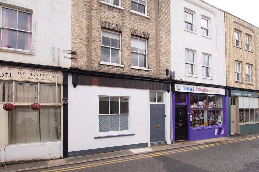 West Street, Ewell Village, Surrey, KT17 1 bed flat £229,000