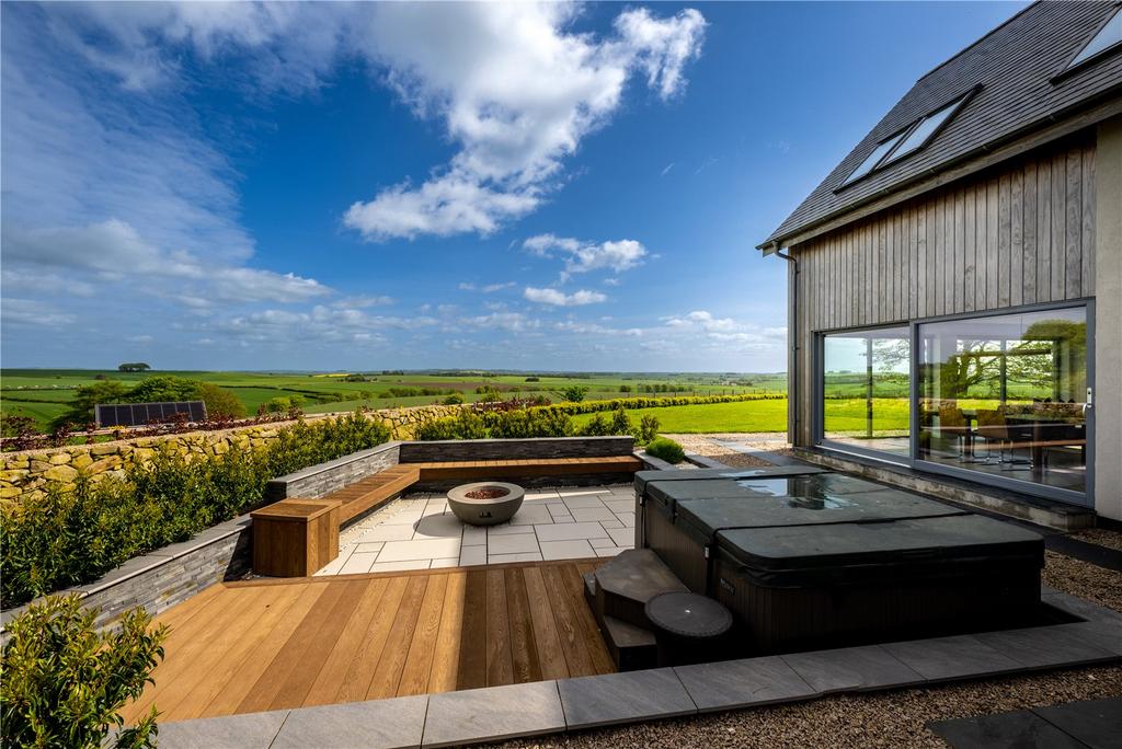 Sunken Patio/Hot Tub