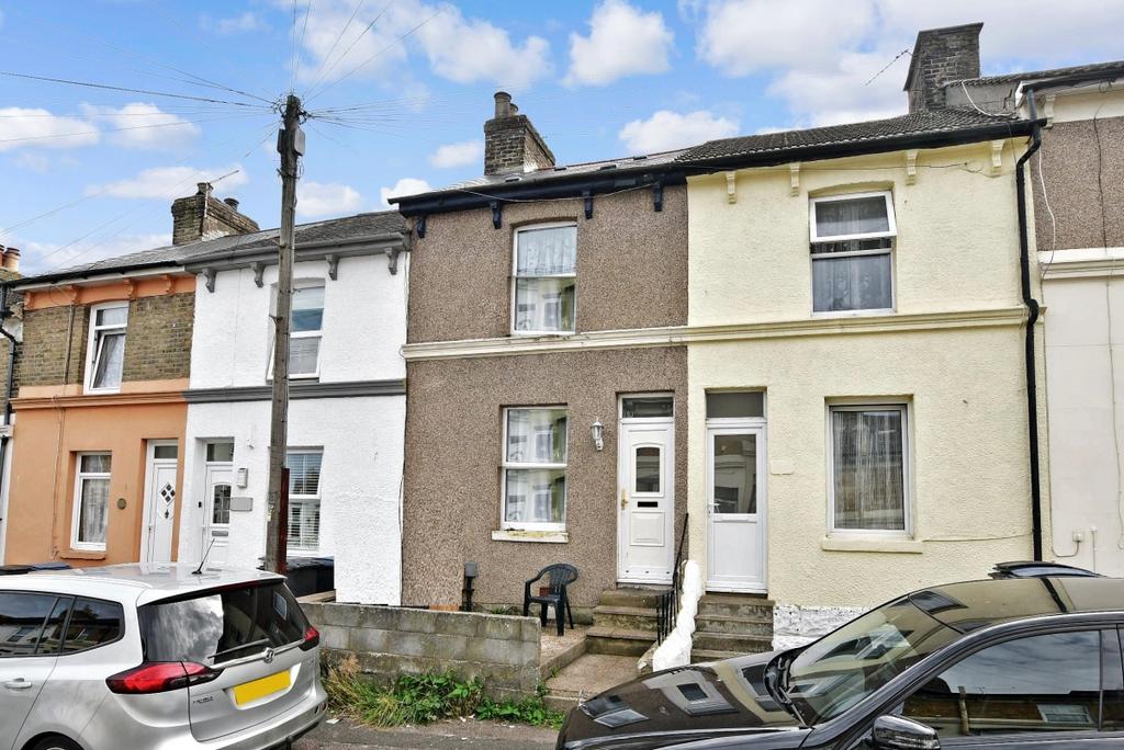 Clarendon Street Dover CT17 2 bed terraced house £850 pcm (£196 pw)