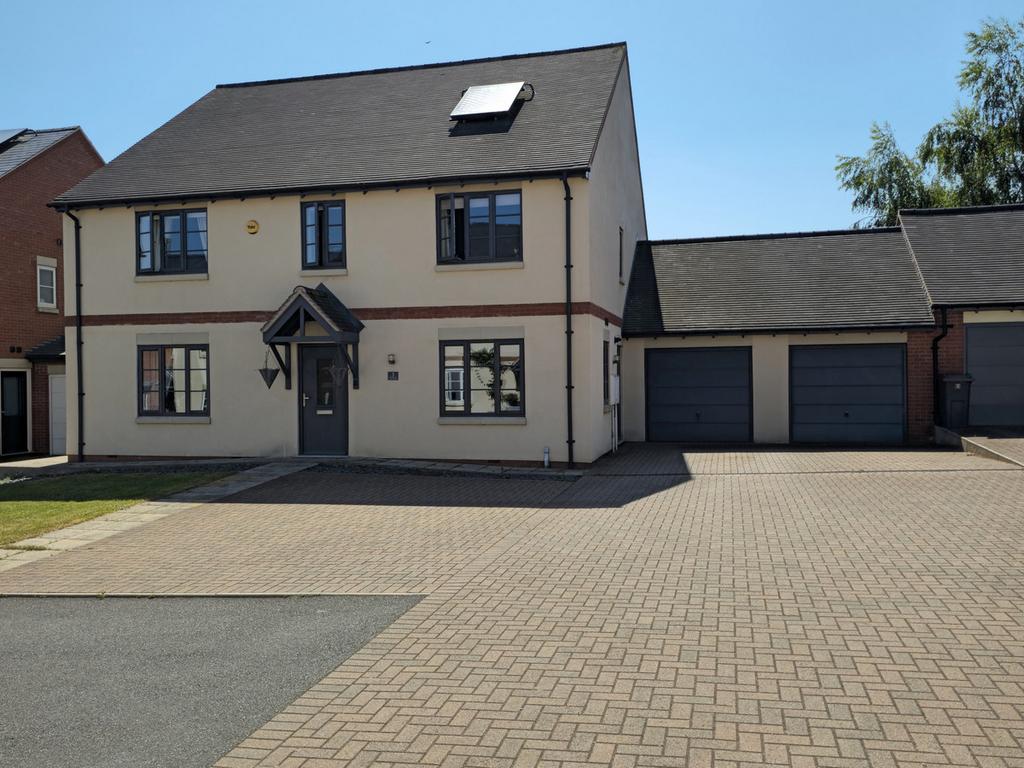Hunts Farm Close, Donington Le Heath, LE67 5 bed detached house for