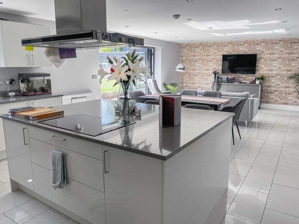 Hunts Farm Close, Donington Le Heath, LE67 5 bed detached house for