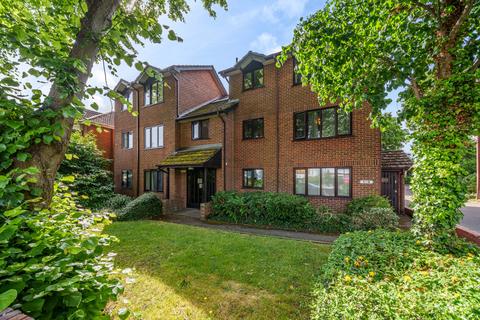 1 bedroom apartment for sale, Winchester Road, Bassett, Southampton, Hampshire, SO16