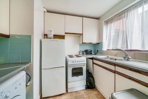 1 bedroom studio for sale, Winchester Road, Upper Shirley, Southampton, Hampshire, SO16