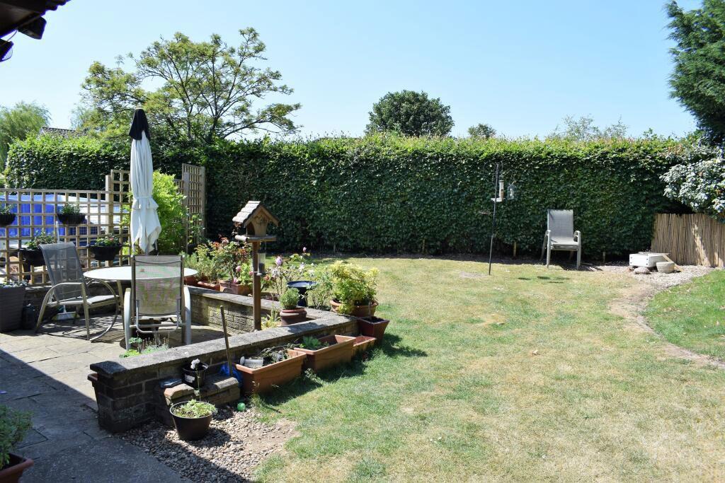 Pingley Lane, Brigg, Lincolnshire... 3 bed bungalow £230,000