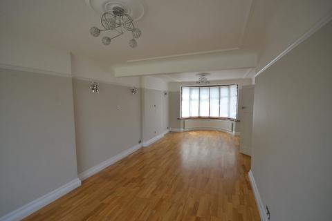 4 bedroom semi-detached house to rent, Drummond Drive, Stanmore, HA7 3PP