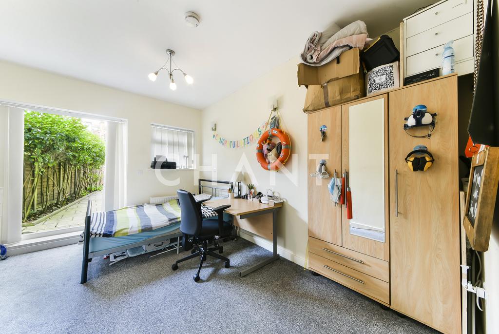 Caledonian Road, London, N7 3 bed property to rent £3,900 pcm (£900 pw)