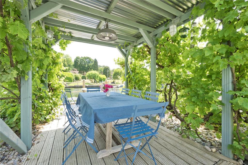 Garden Cabana