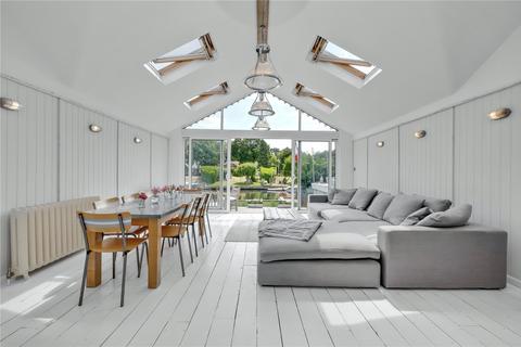 3 bedroom bungalow for sale, Hamhaugh Island, Shepperton, Surrey, TW17