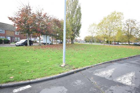 101 8th Avenue, Hull, HU6 9BT