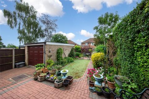 5 Edgewood Drive, Luton, LU2 8ER