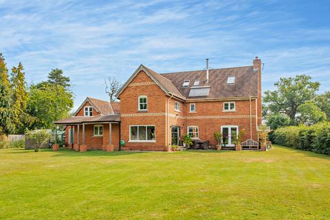 6 bedroom detached house for sale, Tutts Clump, Reading, Berkshire