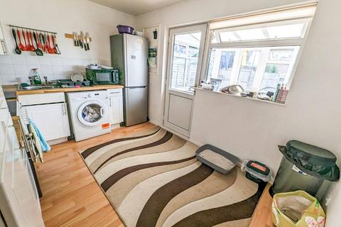2 bedroom semi-detached house for sale - Lydstep Road, Barry