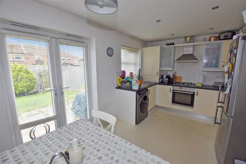 11 Adamson Close, Latchford, Warrington, WA4 1GL
