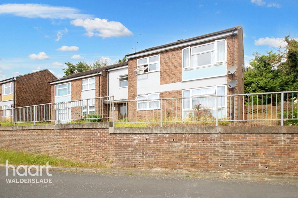 Glenwood Close, Chatham 1 bed flat for sale £140,000