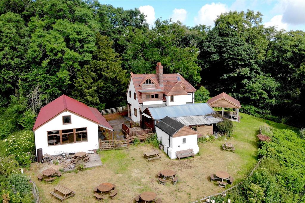 The Wrekin Hill, The Wrekin, Telford... 3 bed detached house £470,000