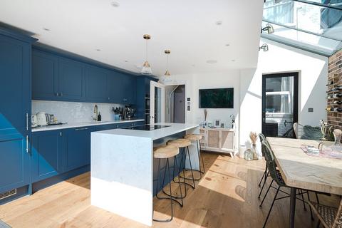 29a Aliwal Road, London, SW11 1RB