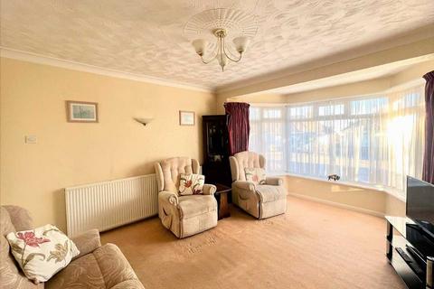9 Berkshire Close, Leigh-on-sea, SS9 4RT