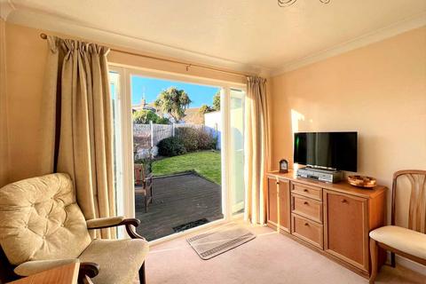 9 Berkshire Close, Leigh-on-sea, SS9 4RT