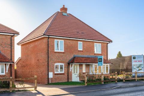 5 bedroom detached house for sale, Grove Lane, Great Kimble, Aylesbury, Buckinghamshire, HP17