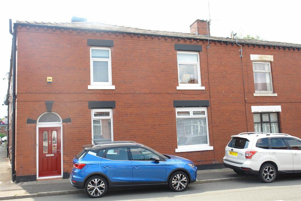 Burnley Lane, Chadderton 3 bed end of terrace house for sale £190,000