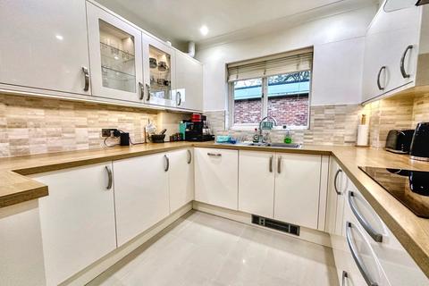 2 bedroom flat for sale, Westbourne