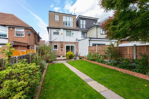 36 Hawkwood Crescent, London, E4 7PN