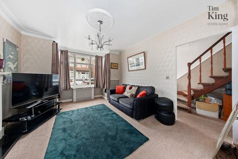 19 Bateman Road, London, E4 8ND