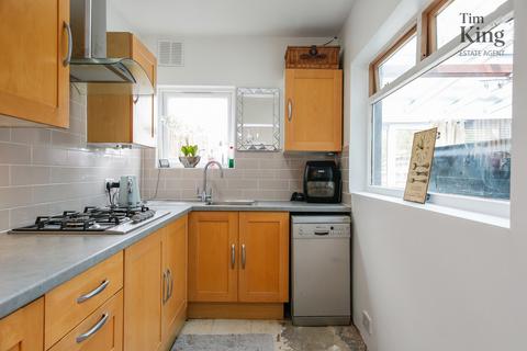 19 Bateman Road, London, E4 8ND