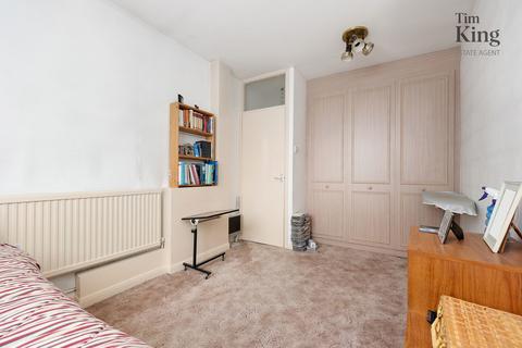 38 Nevin Drive, London, E4 7LH