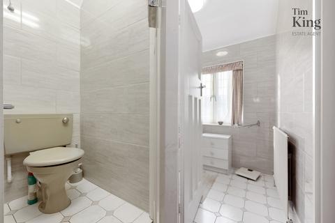 38 Nevin Drive, London, E4 7LH