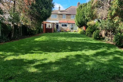 38 Nevin Drive, London, E4 7LH