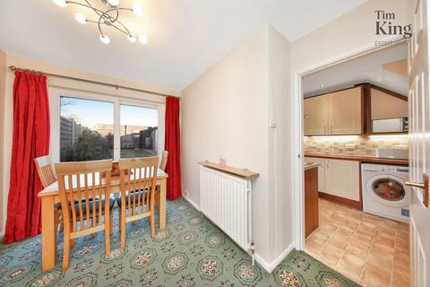 15 Kimberley Way, London, E4 6DE