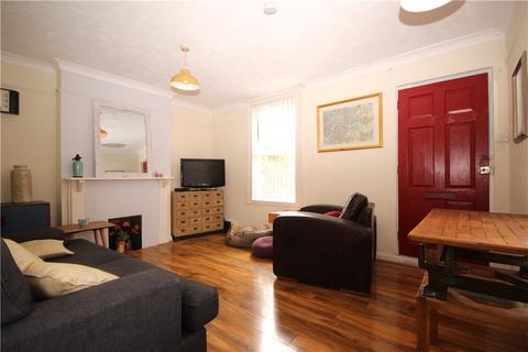 1 bedroom maisonette to rent, Addison Road, Guildford, Surrey, GU1