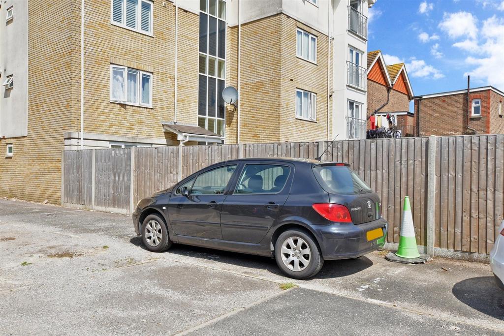 Driveway/Parking
