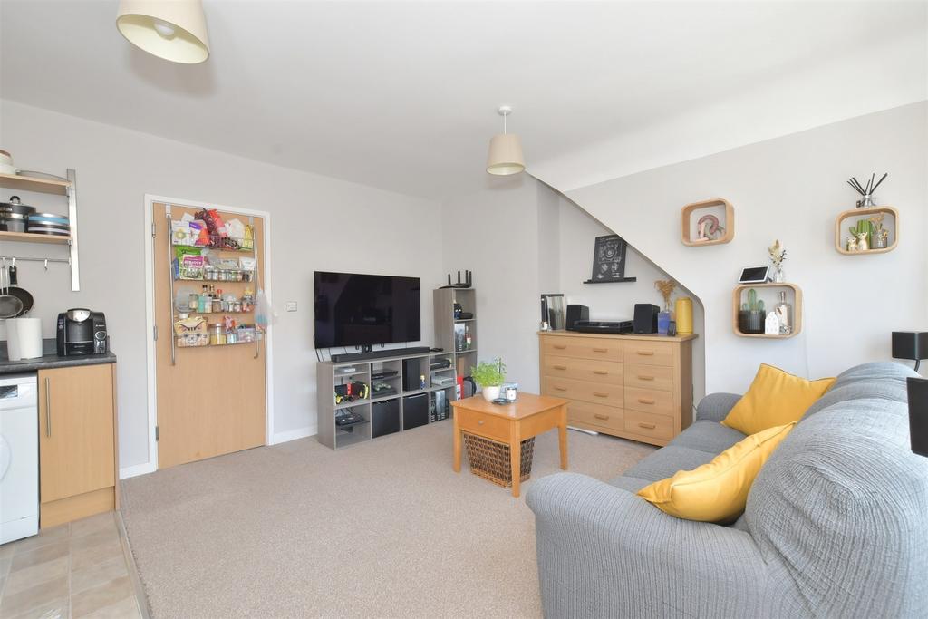 Lounge/ Kitchen